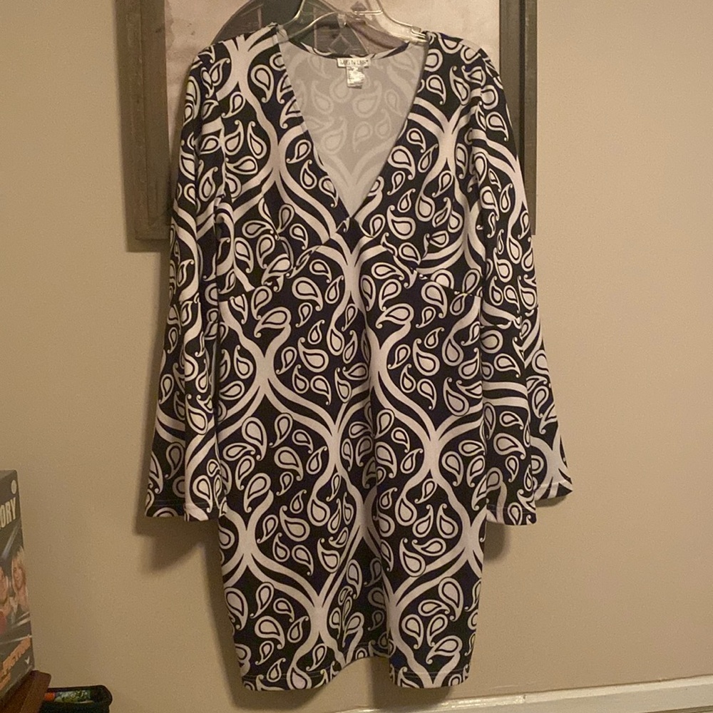 XL Black and white mini dress
